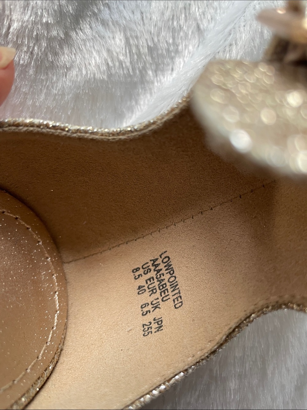 Elegant champagne gold Heels - Picture 9 of 9